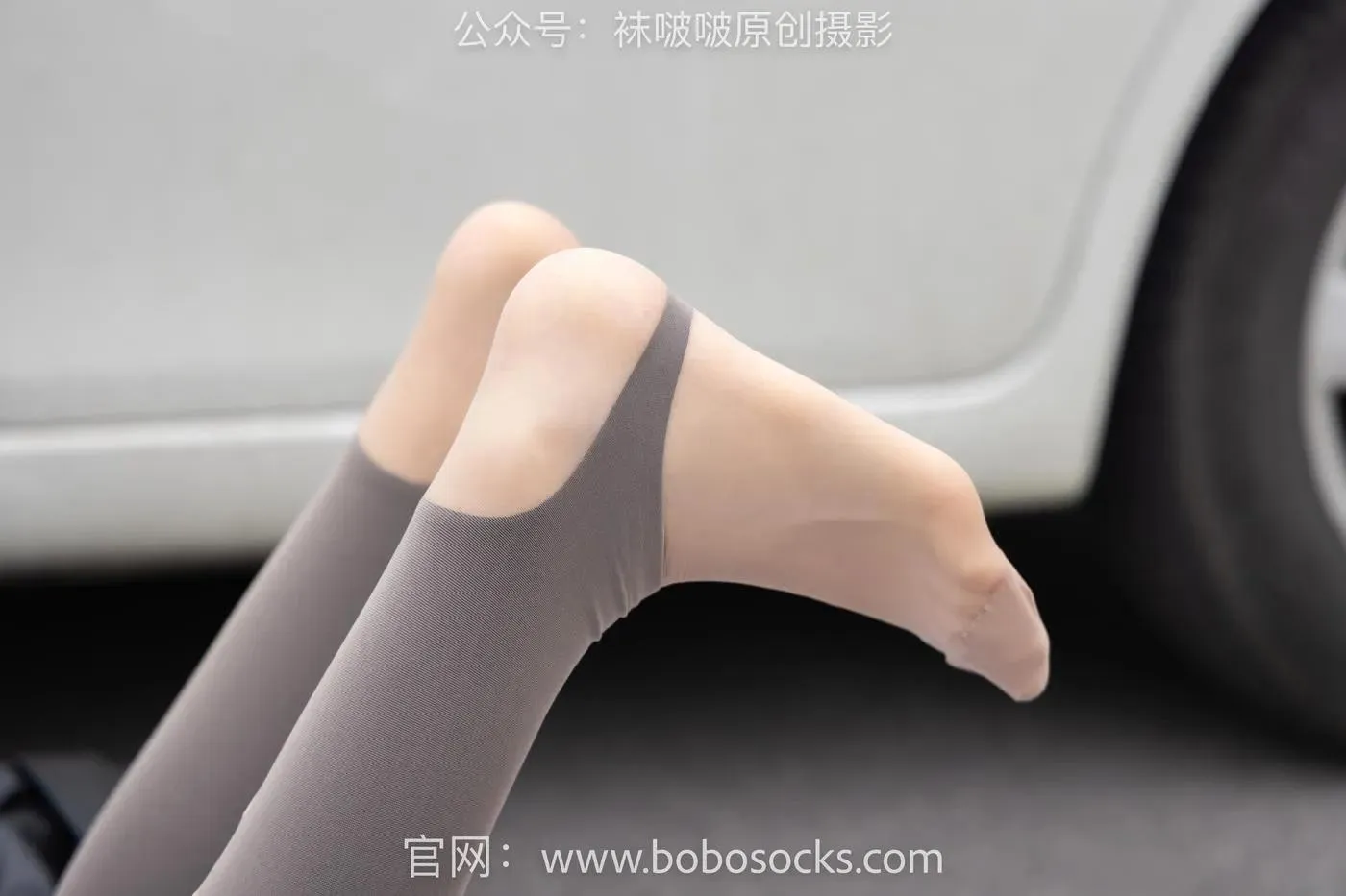 [BoBoSocks袜啵啵]NO.146 小甜豆-高跟长靴、黑色踩脚裤、肉丝 [154P]插图